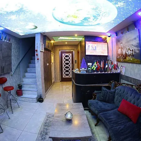 Taksim Brand Aparthotel 5*